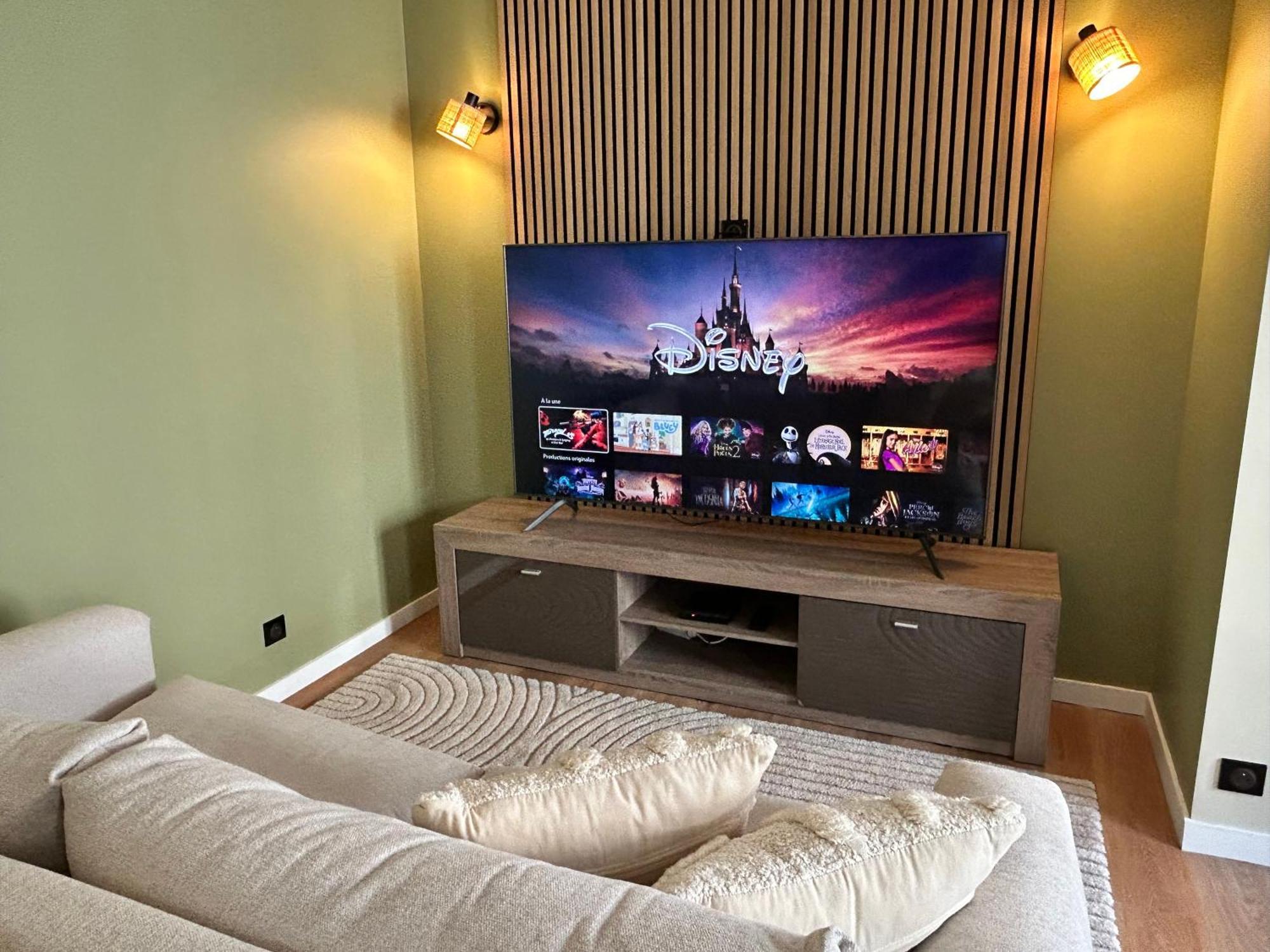 Sweet And Comfy In Hyper City Center With Netflix, Prime And Disney Plus Included 누와시 르 그헝 외부 사진