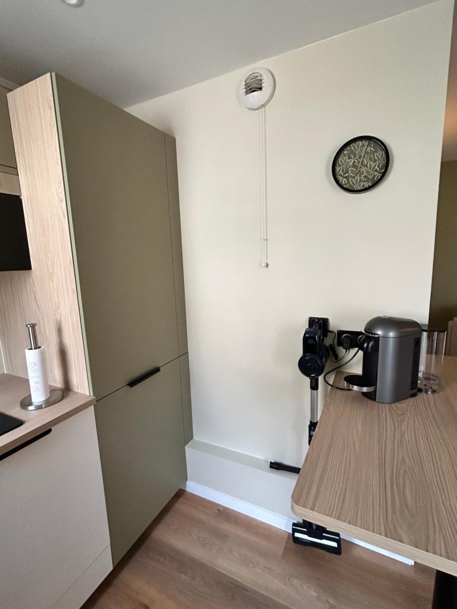 Sweet And Comfy In Hyper City Center With Netflix, Prime And Disney Plus Included 누와시 르 그헝 외부 사진