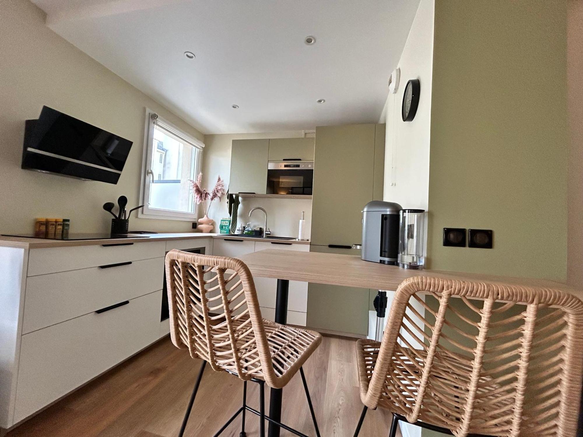 Sweet And Comfy In Hyper City Center With Netflix, Prime And Disney Plus Included 누와시 르 그헝 외부 사진