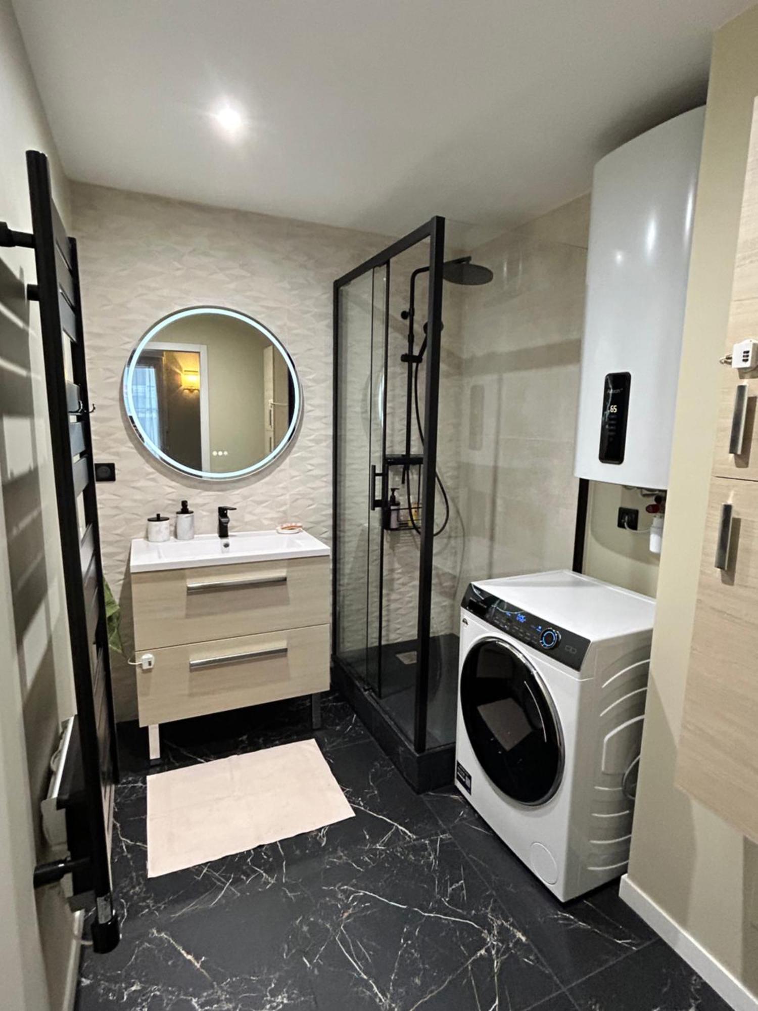 Sweet And Comfy In Hyper City Center With Netflix, Prime And Disney Plus Included 누와시 르 그헝 외부 사진